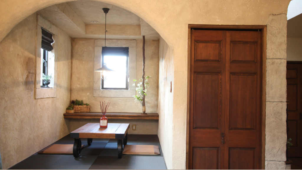 リビングの和室は、和紙畳を採用して洋風なリビングにも馴染みます