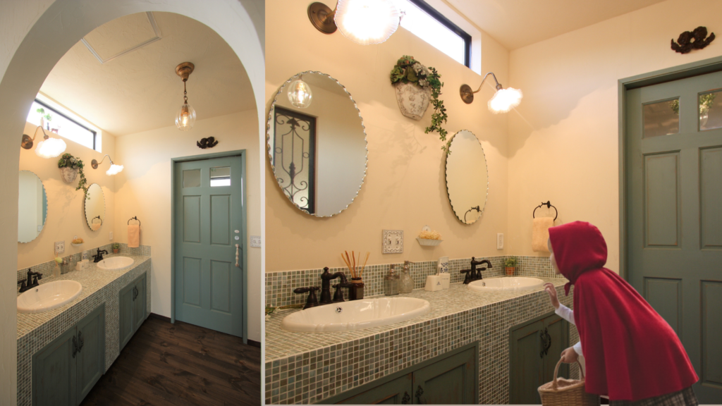 ガラスのモザイクタイルの造作洗面台2ボウルで朝の支度がスムーズ